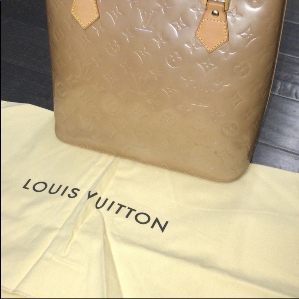 Louis Vuitton Houston Tote vernis - Picture 2 of 10